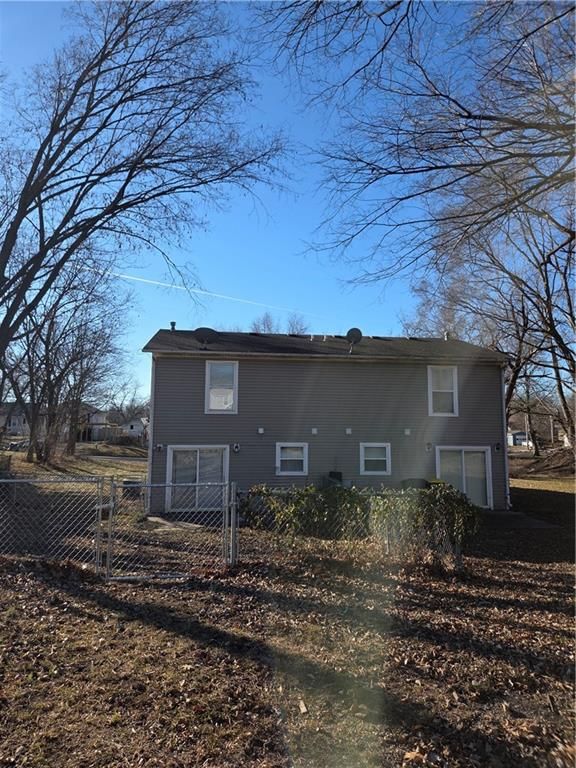 304 E Ottawa Street — photo 19