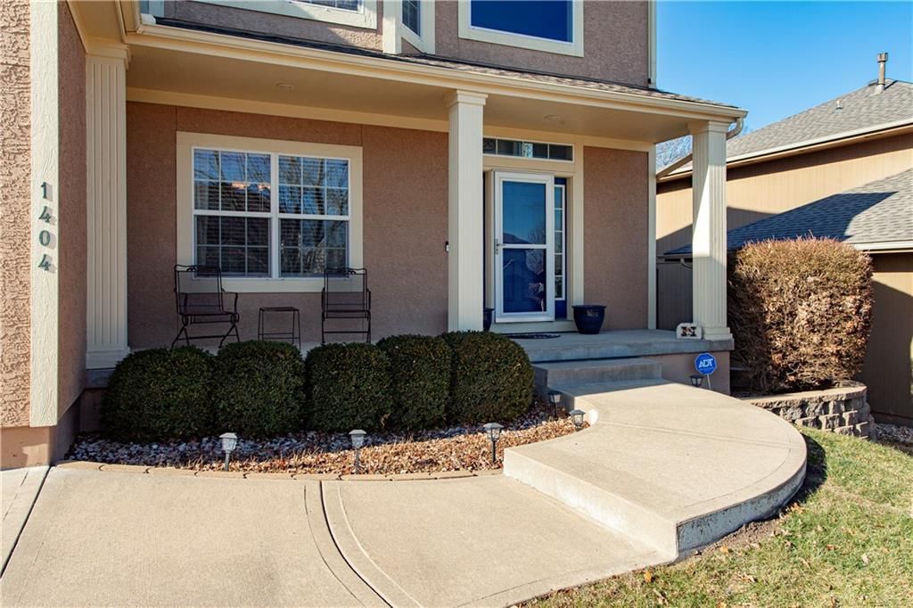 1404 NE Whitestone Drive — photo 3