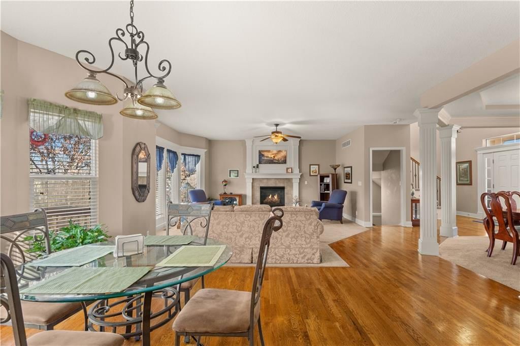 1404 NE Whitestone Drive — photo 5