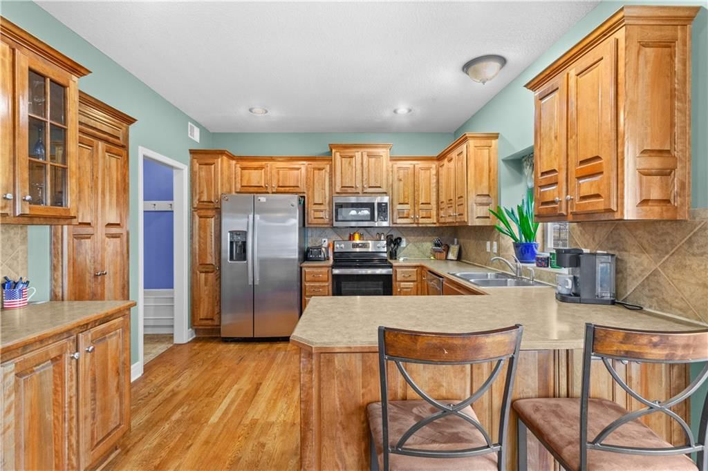 1404 NE Whitestone Drive — photo 8