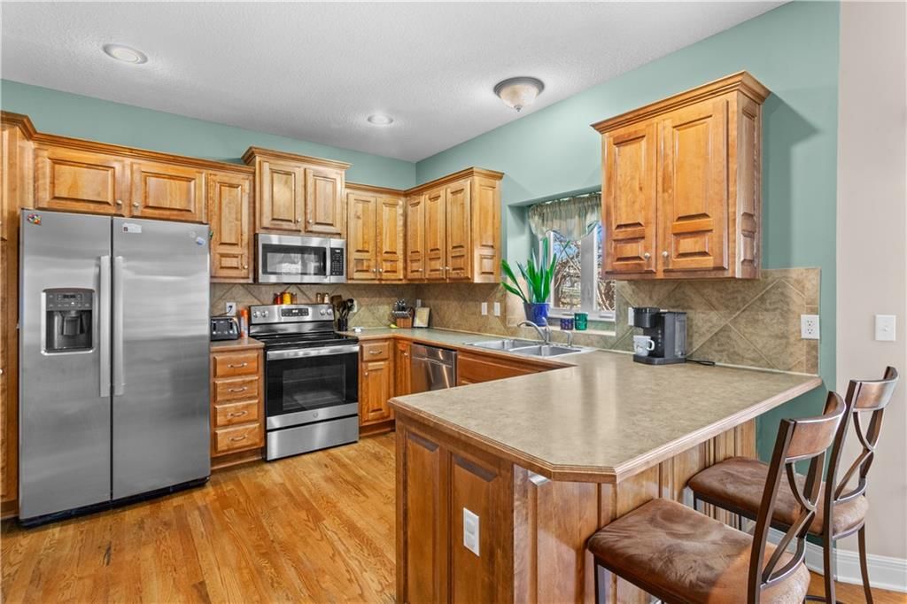 1404 NE Whitestone Drive — photo 9
