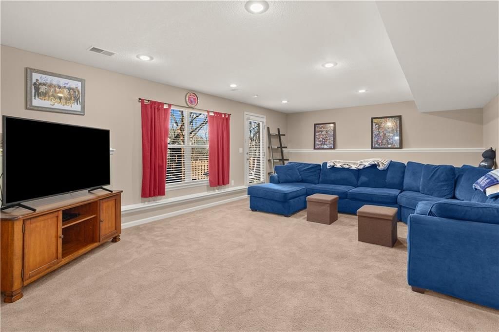 1404 NE Whitestone Drive — photo 19