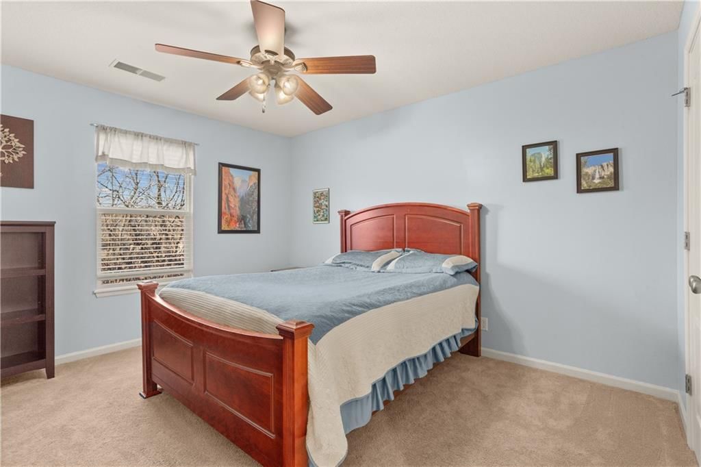 1404 NE Whitestone Drive — photo 32