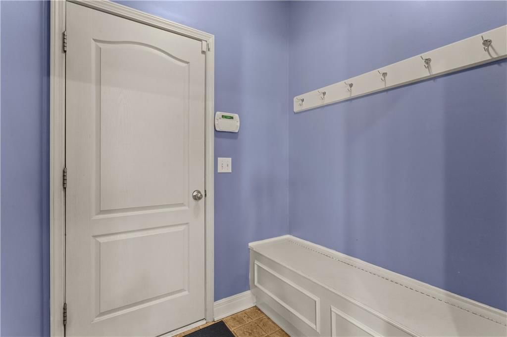 1404 NE Whitestone Drive — photo 37