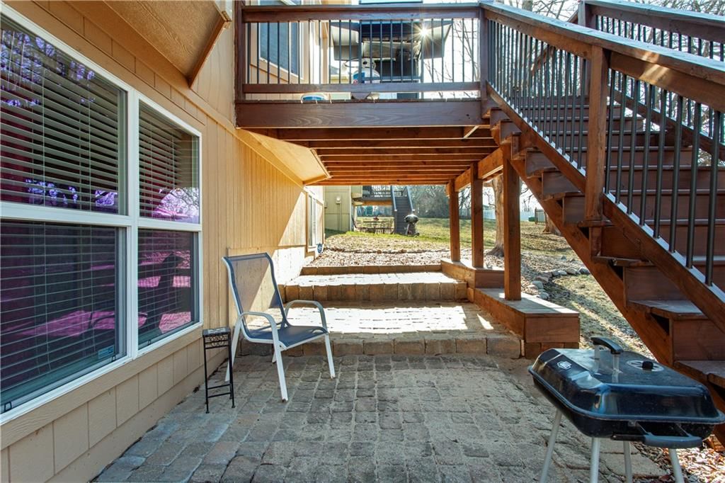 1404 NE Whitestone Drive — photo 41