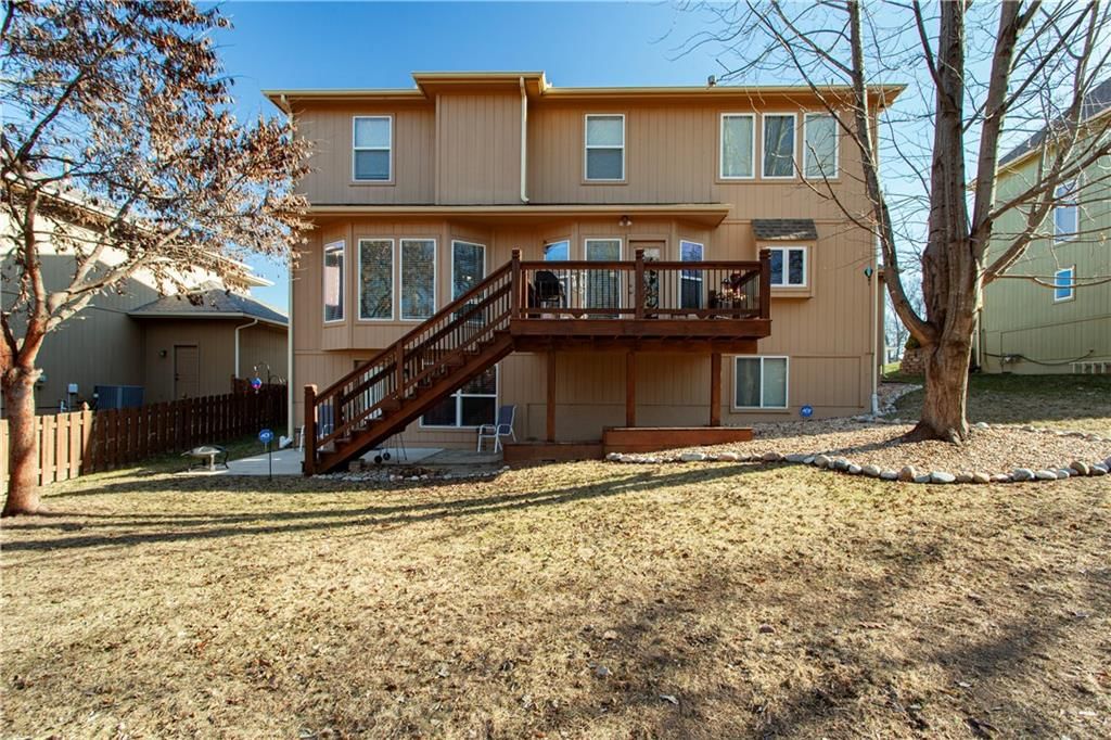 1404 NE Whitestone Drive — photo 43