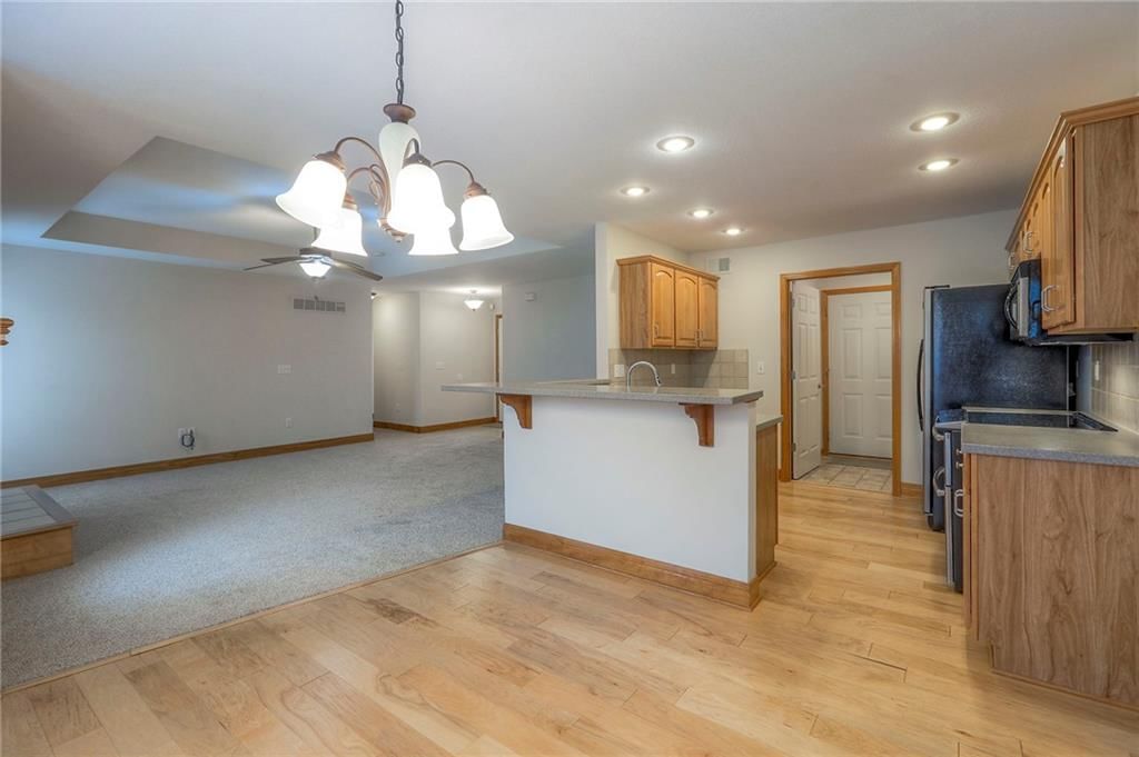 2705 S Breckenridge Drive — photo 4