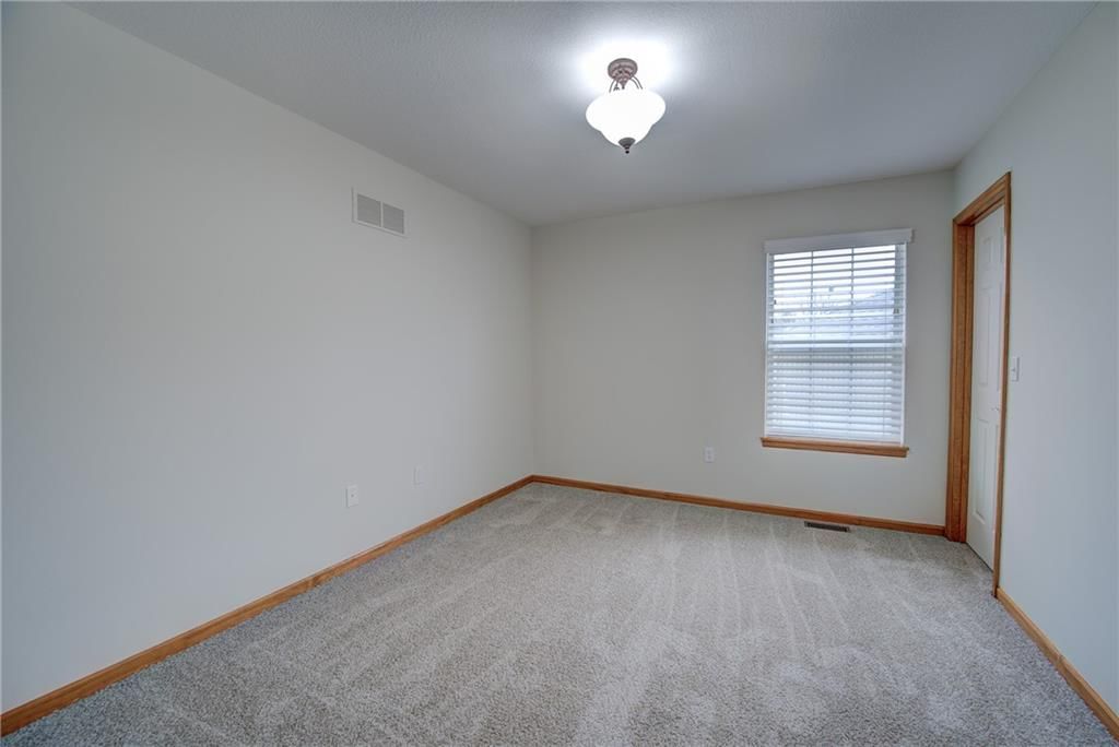 2705 S Breckenridge Drive — photo 15