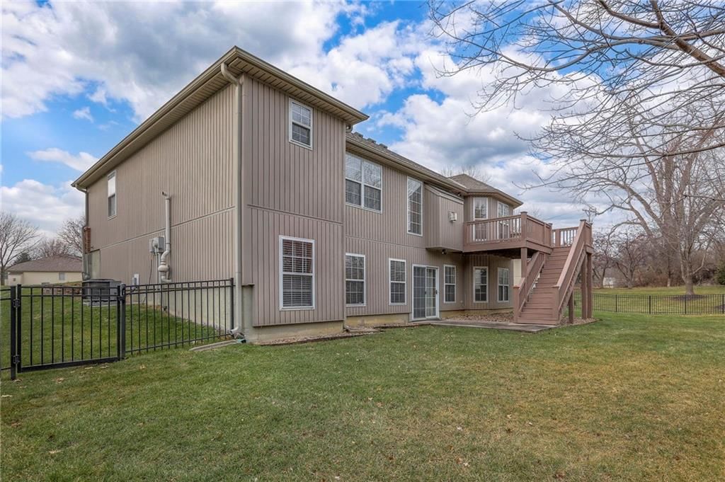 2705 S Breckenridge Drive — photo 31