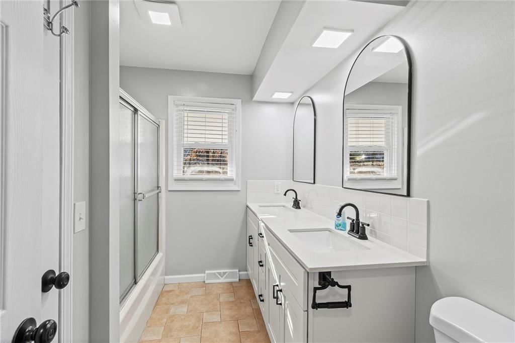 17102 Barr Avenue — photo 16