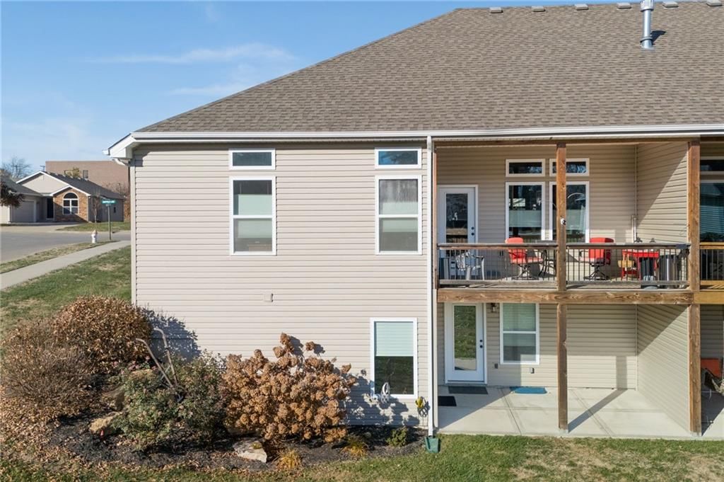 3201 Sheffield Lane — photo 3