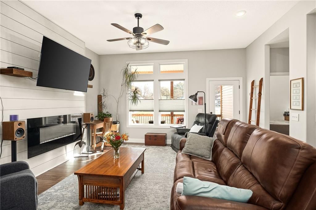 3201 Sheffield Lane — photo 9