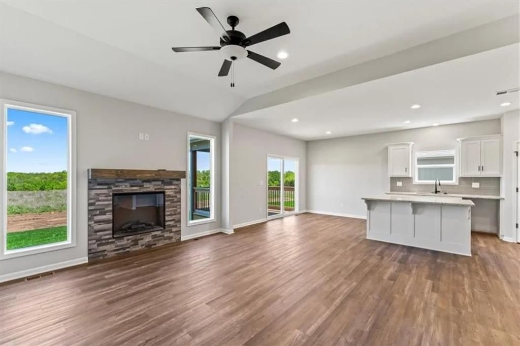 503 Callie Road — photo 3