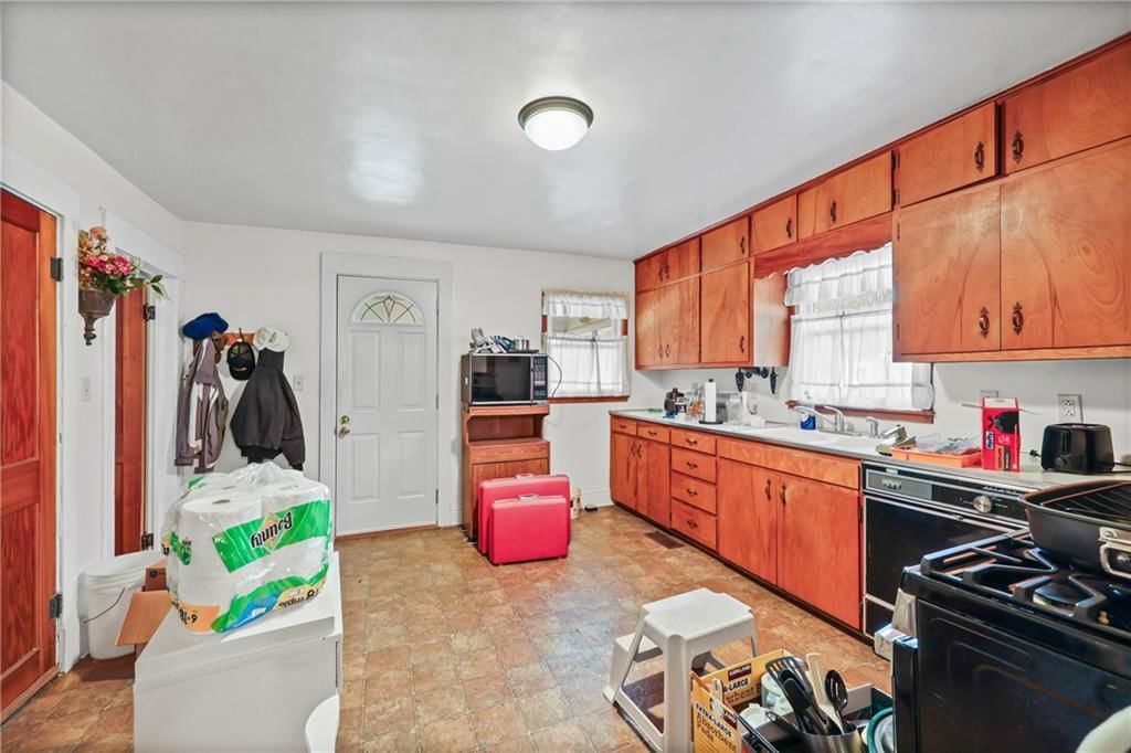 2320 S Northern Boulevard — photo 13