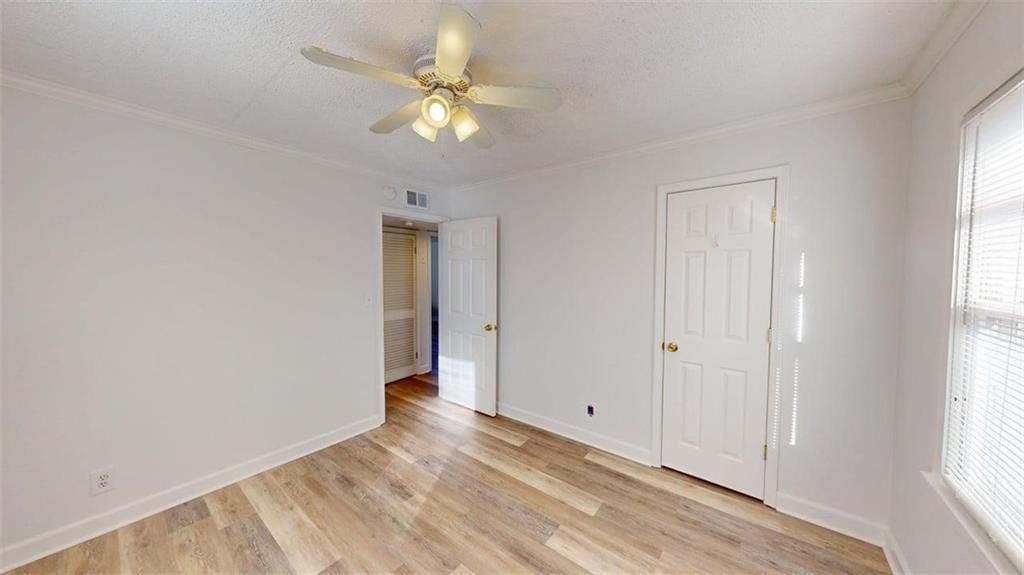 11221 W 69th Street — photo 16
