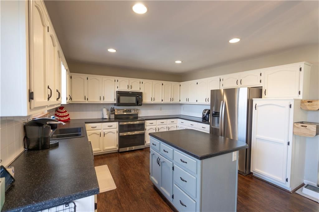 320 Shenandoah Drive — photo 11