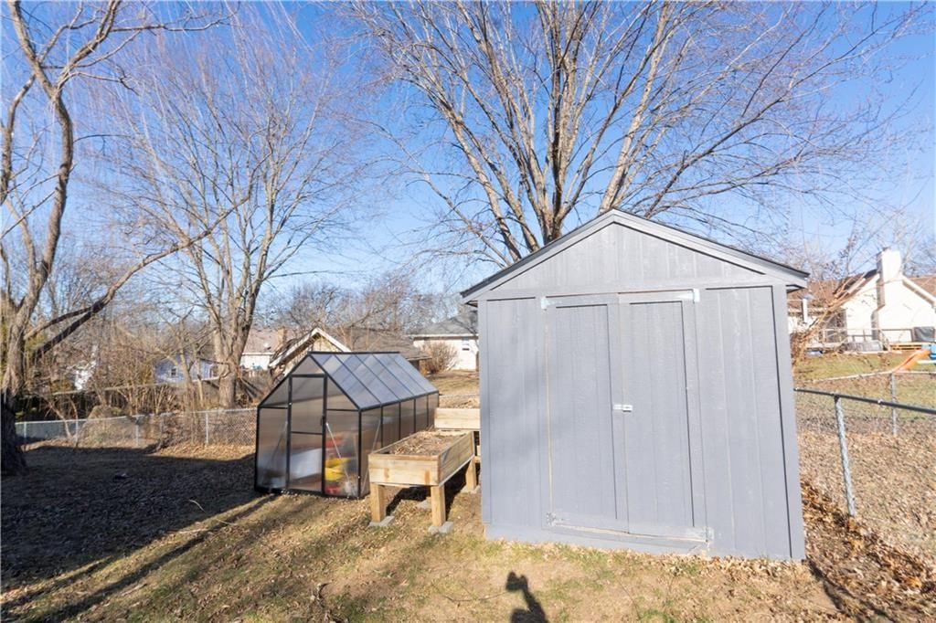 320 Shenandoah Drive — photo 30