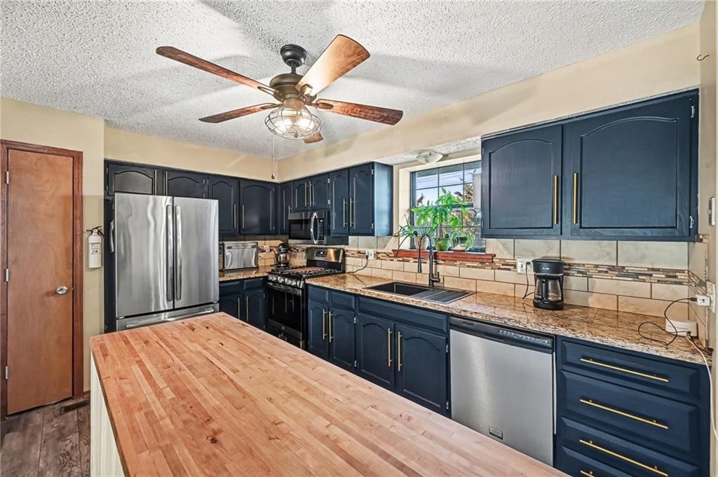 15512 W 151st Terrace — photo 5