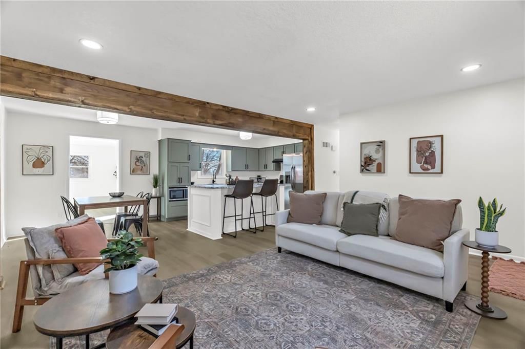 3639 S Pope Avenue — photo 3