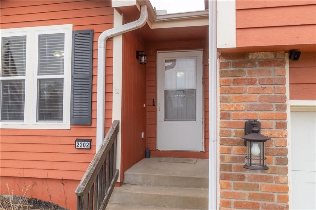 2202 Meadow Trail — photo 10