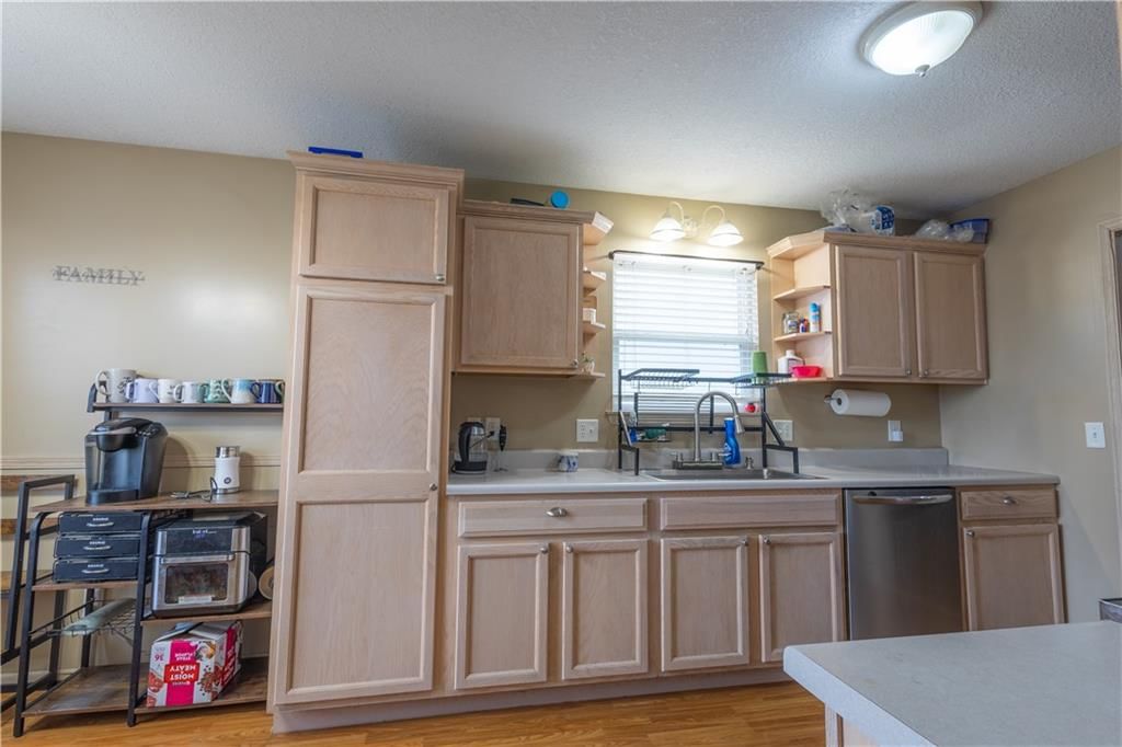 2202 Meadow Trail — photo 39
