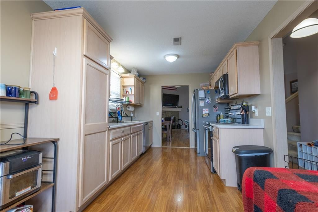 2202 Meadow Trail — photo 41