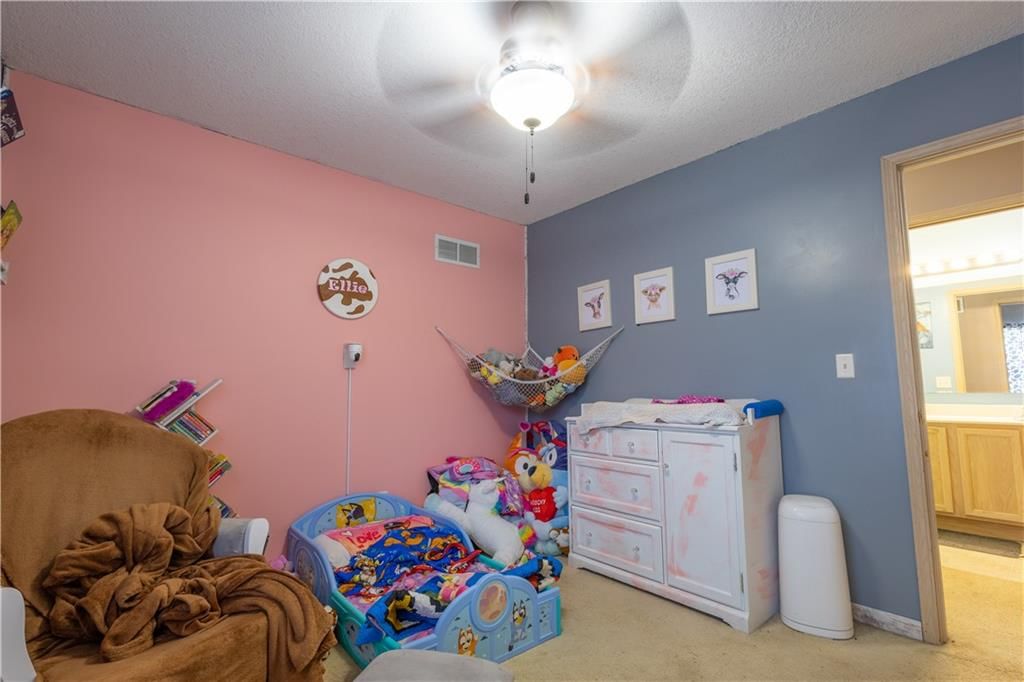 2202 Meadow Trail — photo 47
