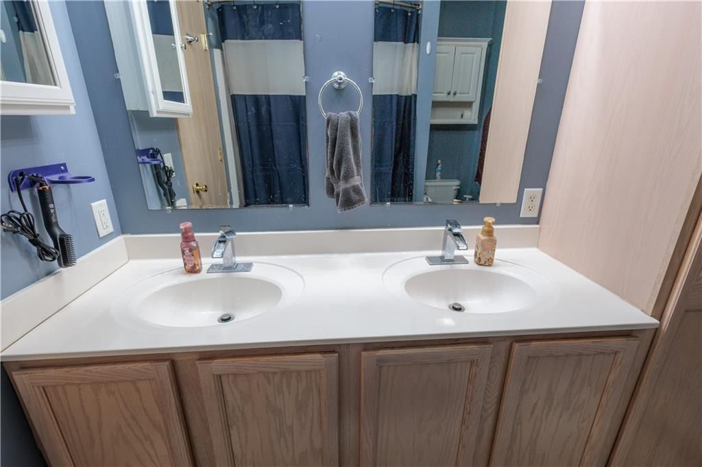 2202 Meadow Trail — photo 53
