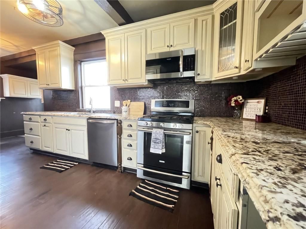 2803 Harrison Street — photo 10