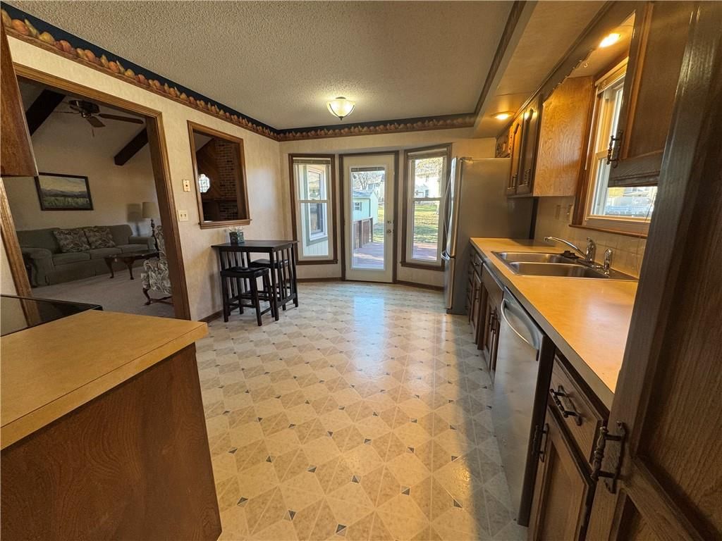 1015 SE 6th Street — photo 9