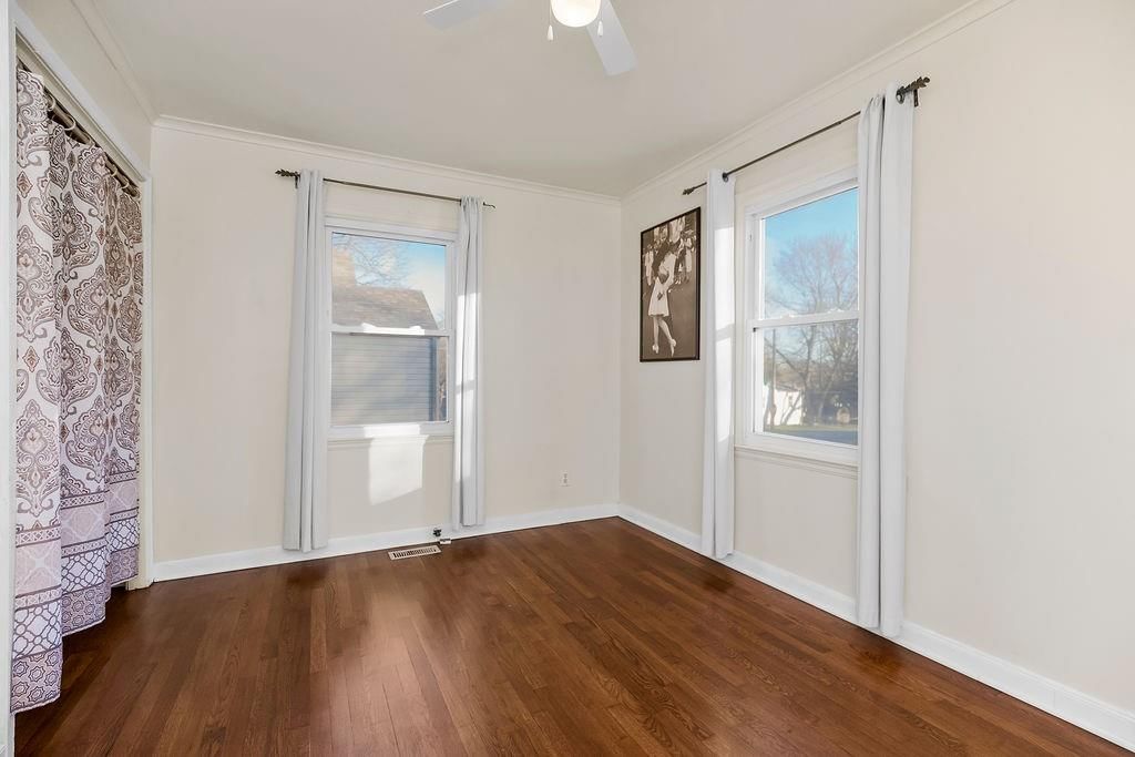 602 W 86th Terrace — photo 18