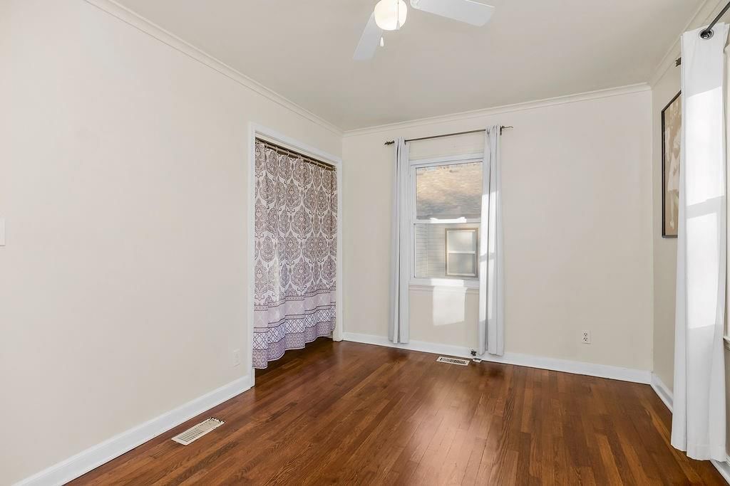 602 W 86th Terrace — photo 19