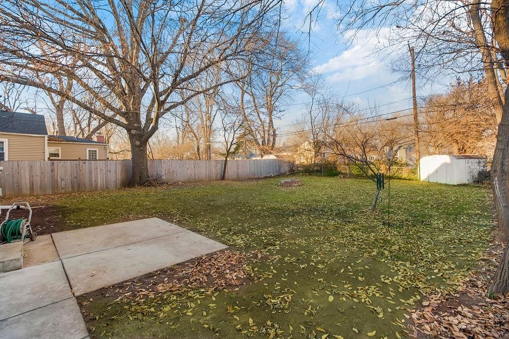 602 W 86th Terrace — photo 30