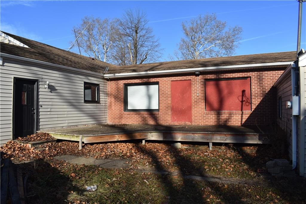 708 Lakeshore Drive — photo 2