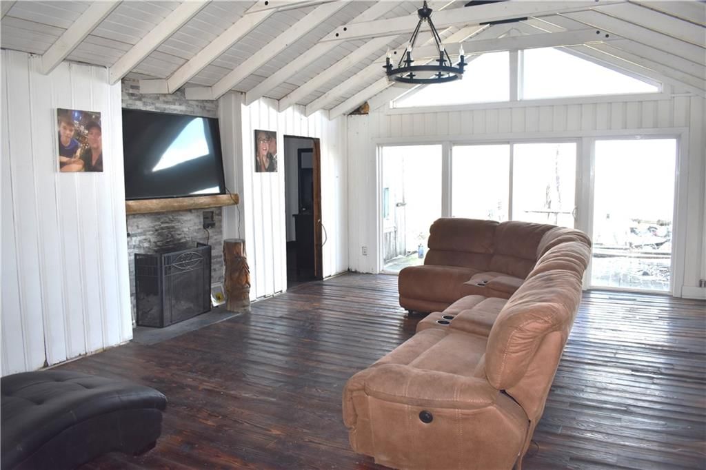 708 Lakeshore Drive — photo 7