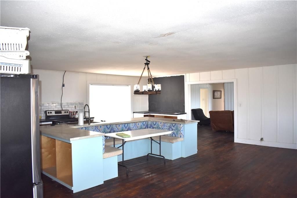 708 Lakeshore Drive — photo 15