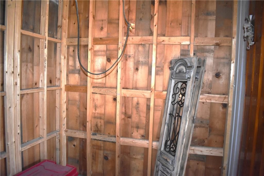 708 Lakeshore Drive — photo 21