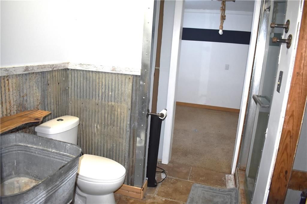 708 Lakeshore Drive — photo 25