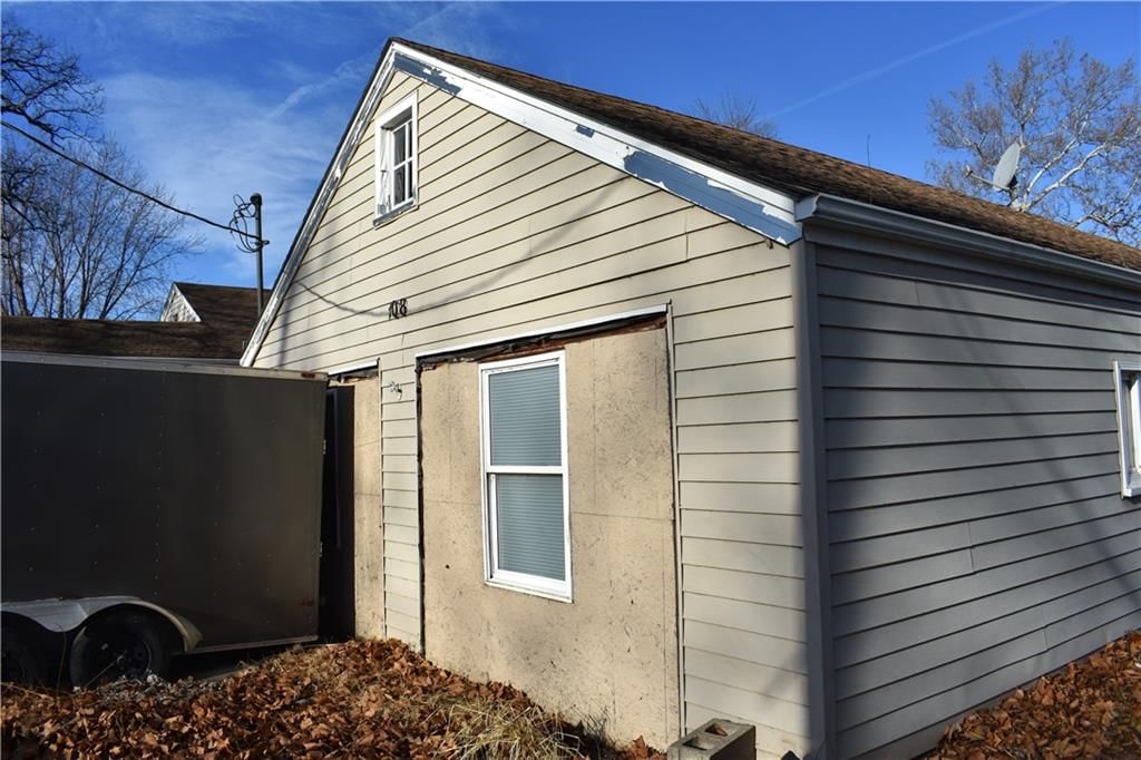 708 Lakeshore Drive — photo 38