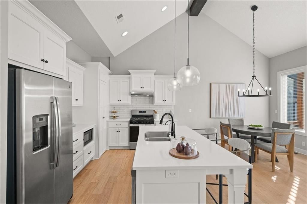 16175 Granada Street — photo 8