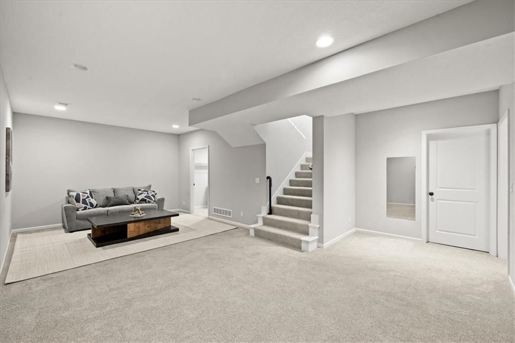 16175 Granada Street — photo 19