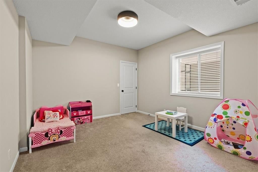 16175 Granada Street — photo 23