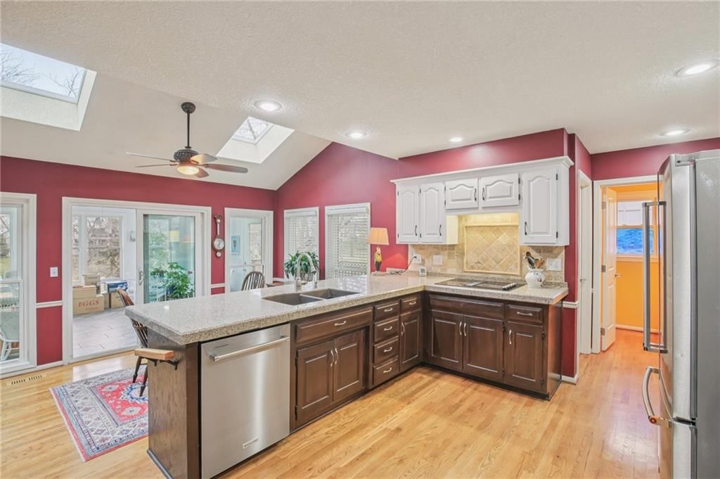 4121 NE Edgewater Court — photo 10