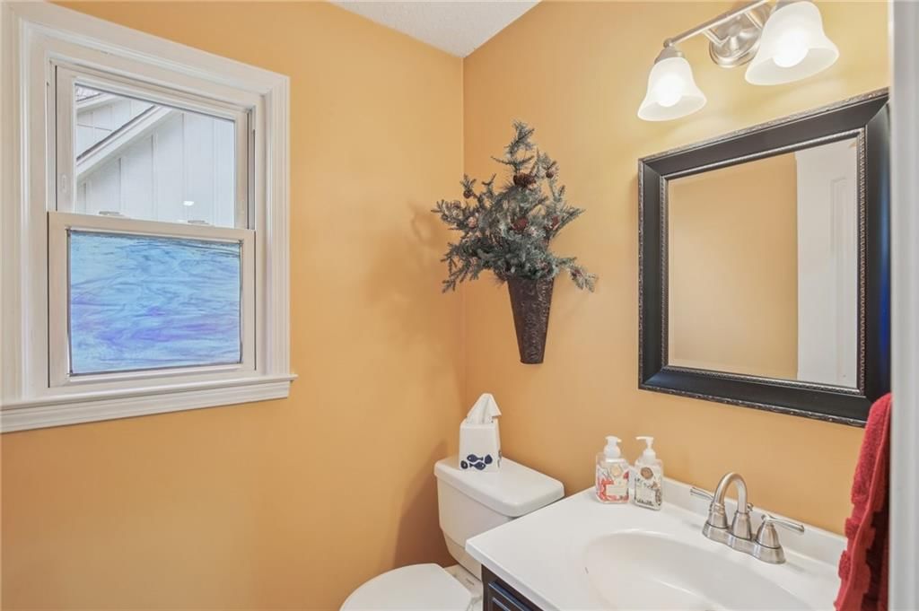 4121 NE Edgewater Court — photo 12