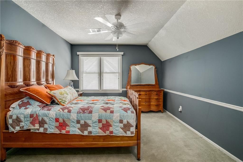 4121 NE Edgewater Court — photo 27