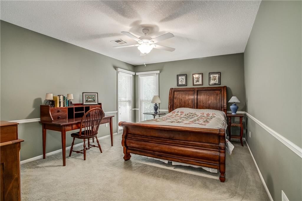 4121 NE Edgewater Court — photo 29