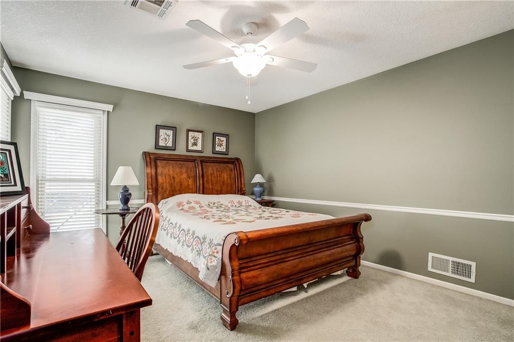 4121 NE Edgewater Court — photo 30