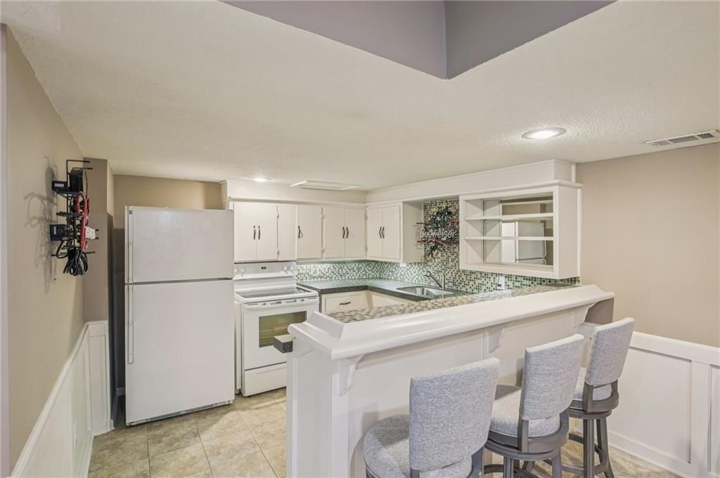 4121 NE Edgewater Court — photo 40
