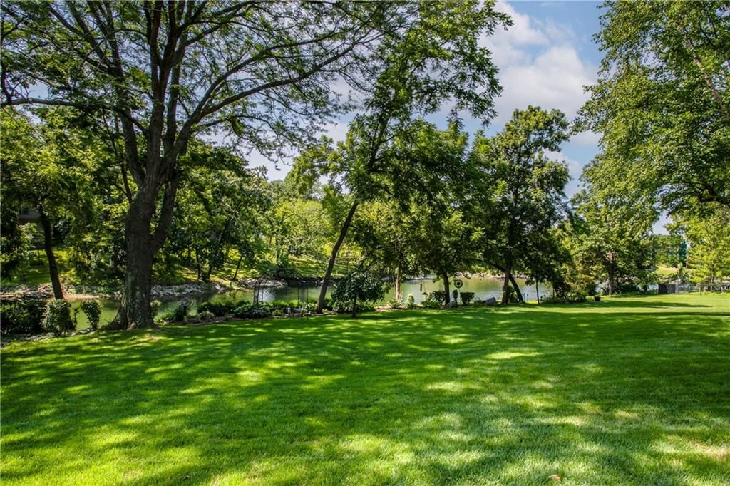 4121 NE Edgewater Court — photo 49