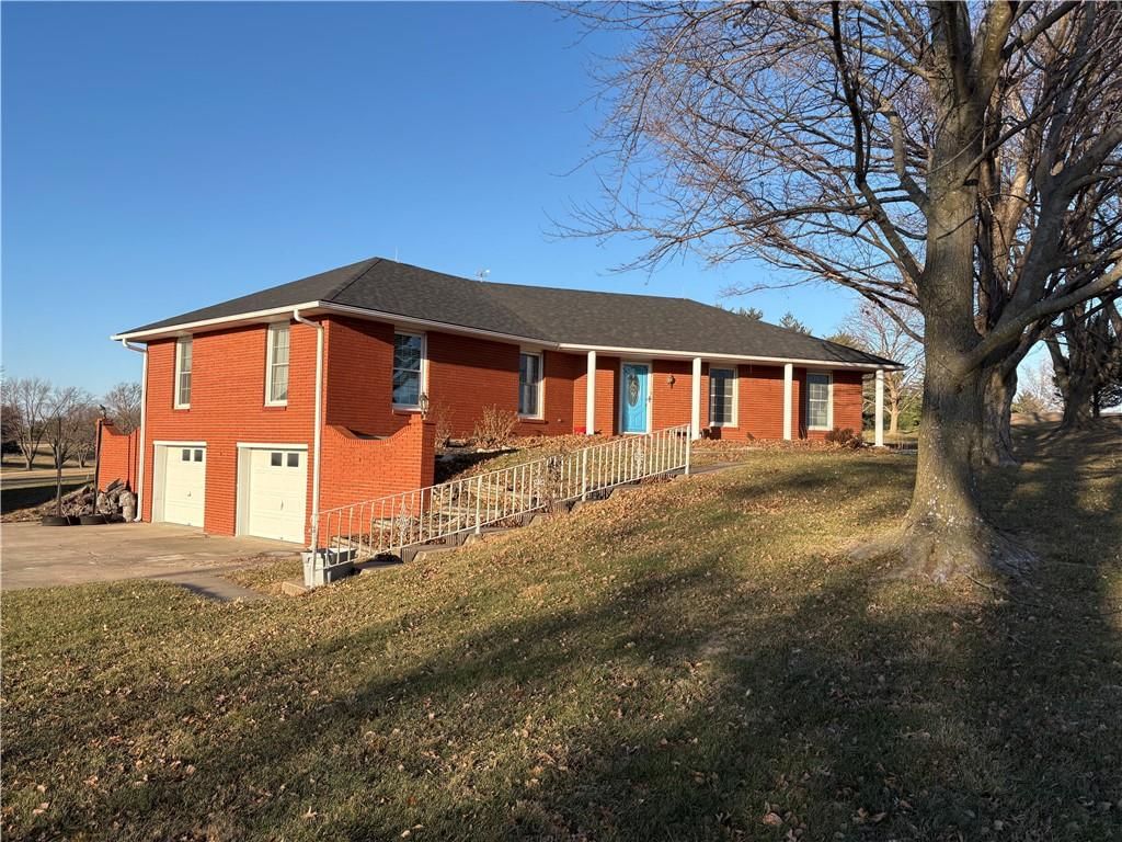 1402 S Golf Club Drive — photo 2
